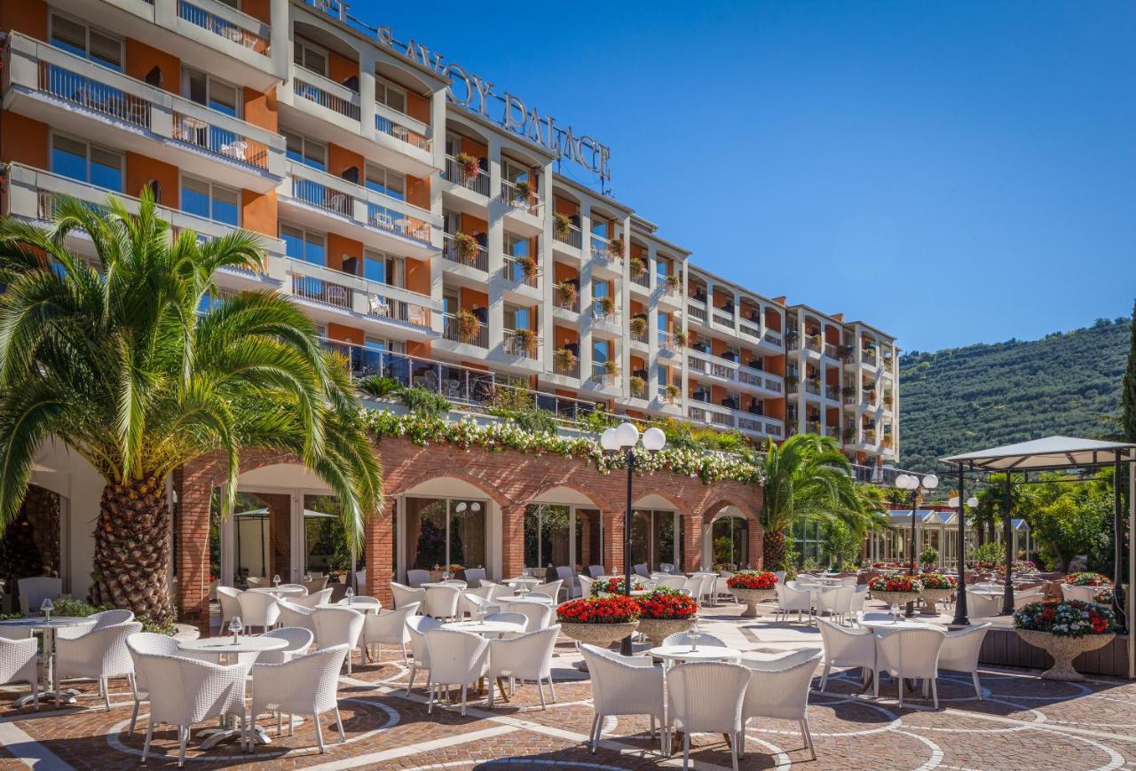 Hotel Savoy Palace - Tonellihotels Riva del Garda Exterior photo